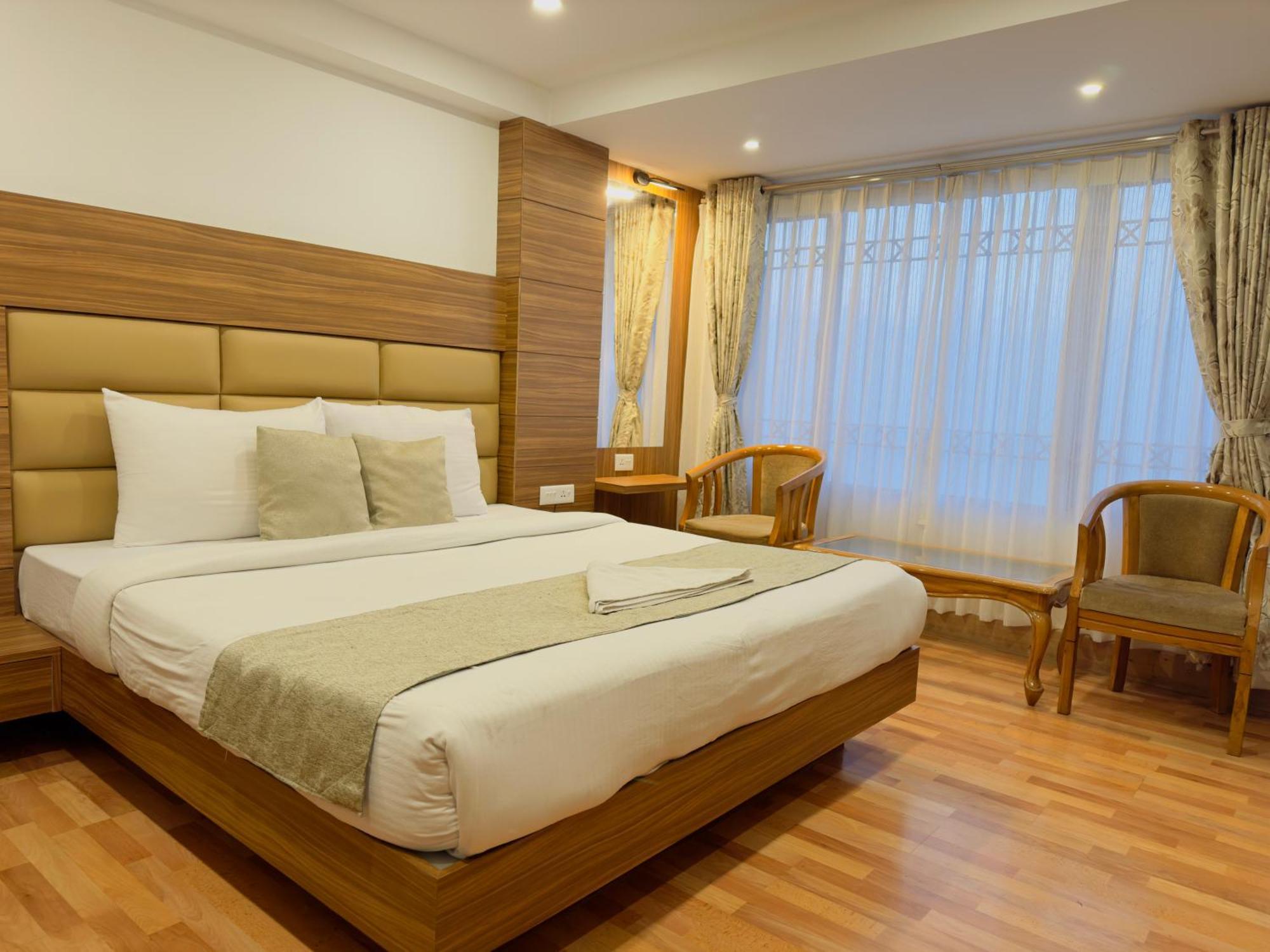 Hotel Bella Vista Darjeeling Near Drc Paid Paking Екстер'єр фото